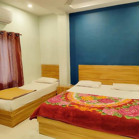 Hotel Guru Kripa - 500Mtr From Shreenathji Temple Nāthdwāra Zewnętrze zdjęcie