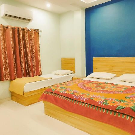 Hotel Guru Kripa - 500Mtr From Shreenathji Temple Nāthdwāra Zewnętrze zdjęcie
