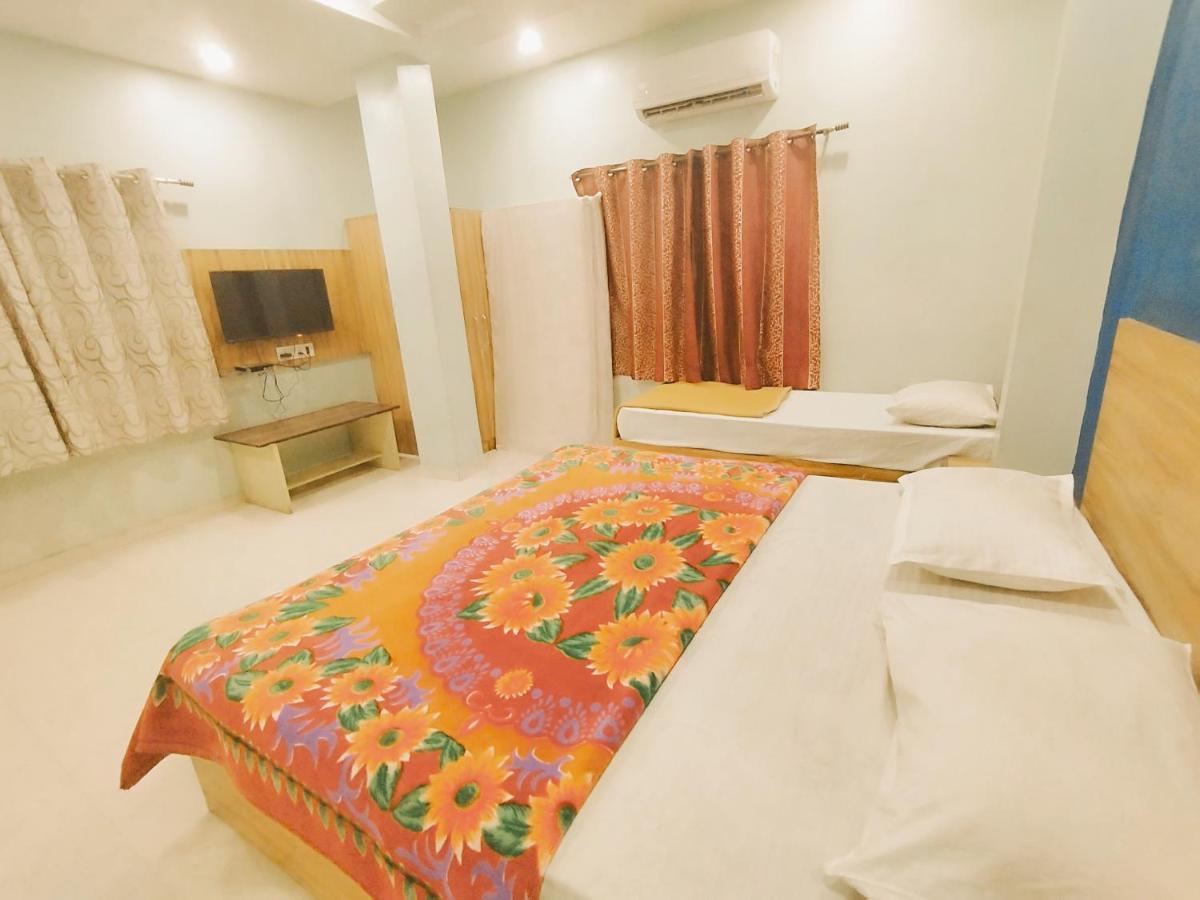 Hotel Guru Kripa - 500Mtr From Shreenathji Temple Nāthdwāra Zewnętrze zdjęcie